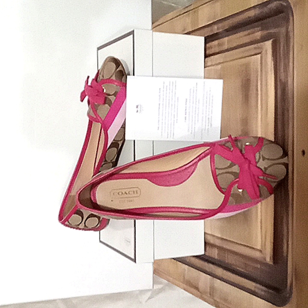 COACH FLATS "Janelle" size 8 1/2